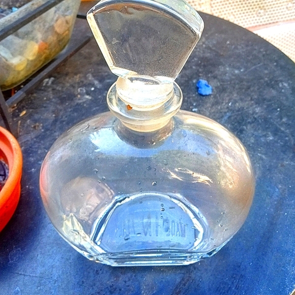 Luigi Bormioli lLght  and Music Clear glass  decanter from italy - Picture 2 of 3